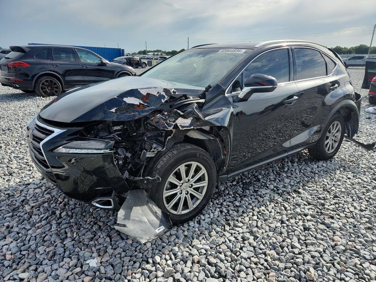 Lexus NX 2017 z USA