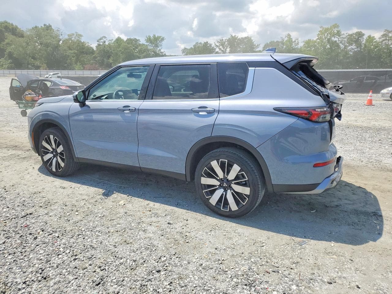 2025 Mitsubishi Outlander Se - foto 2