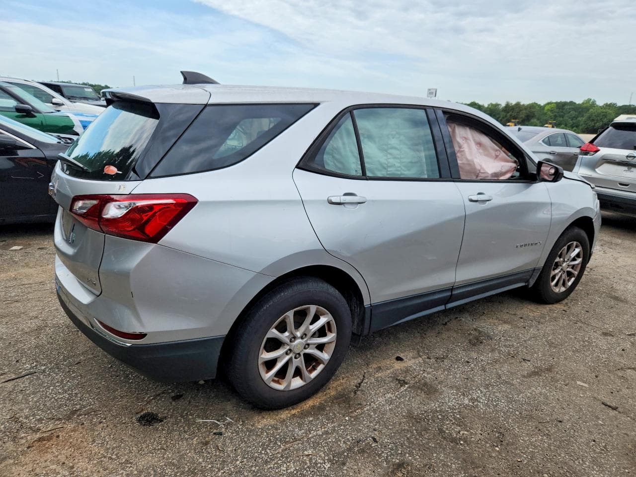 2018 Chevrolet Equinox Ls - foto 3