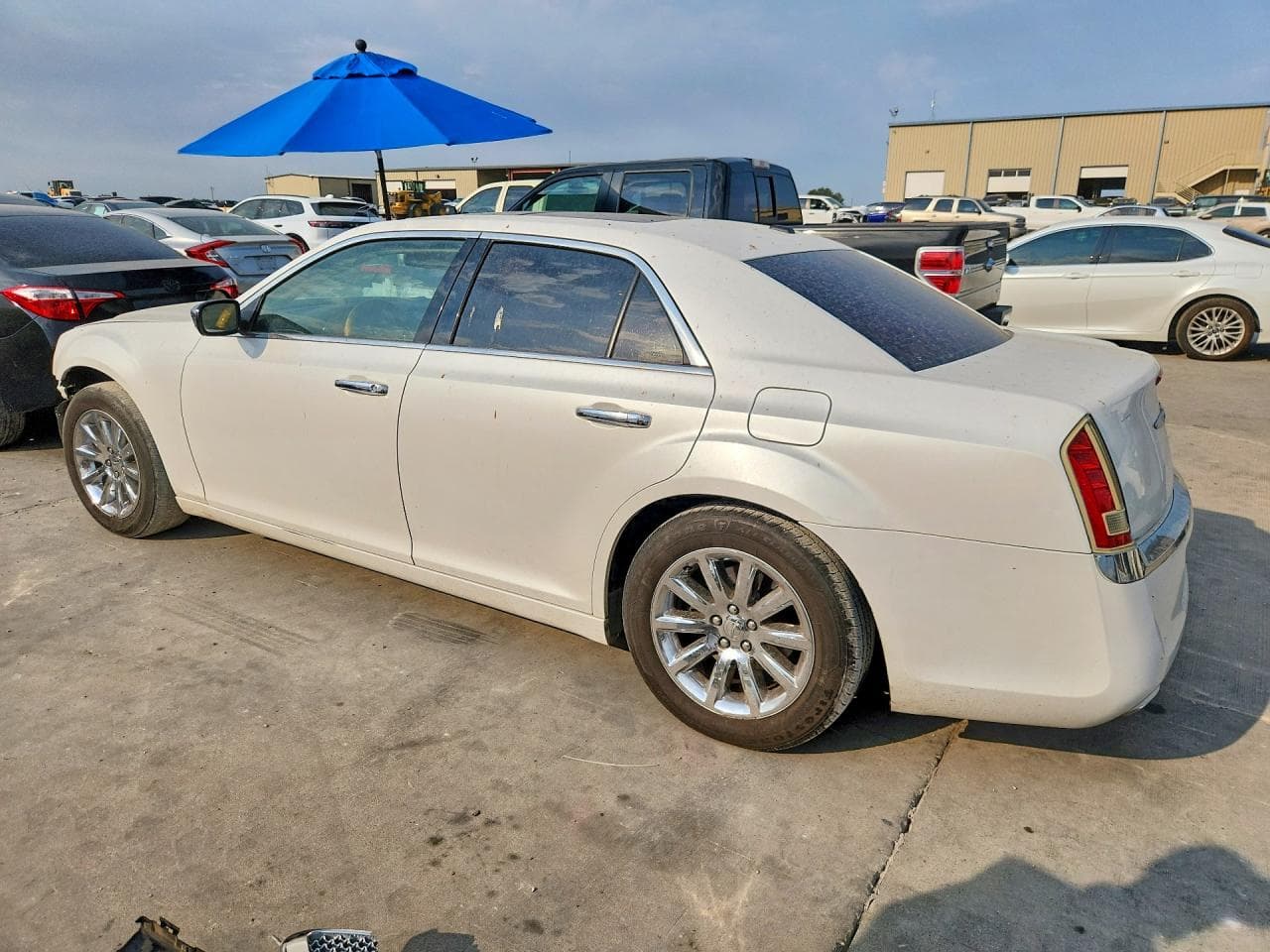 2013 Chrysler 300C - foto 2