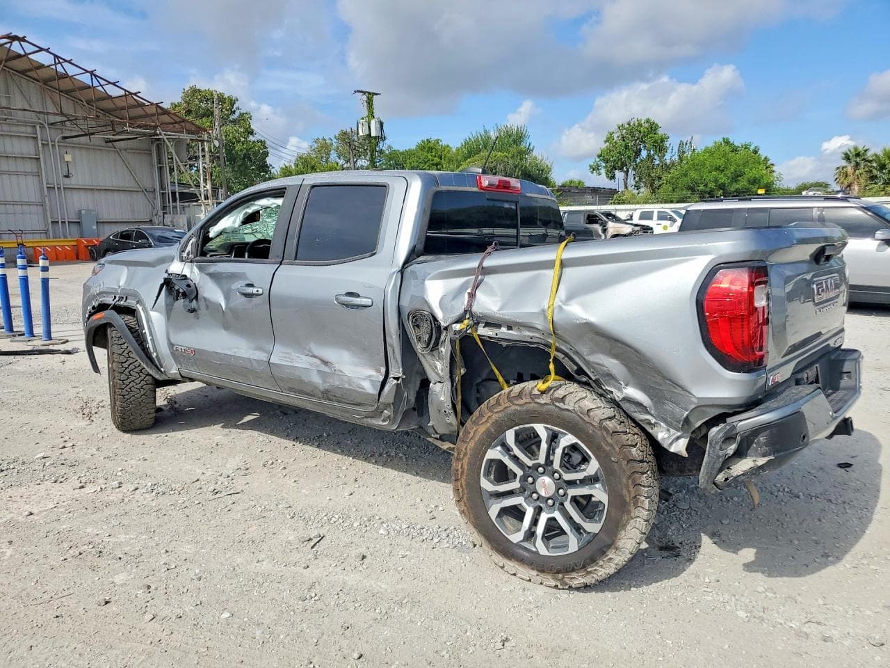2024 GMC Canyon At4 - foto 2