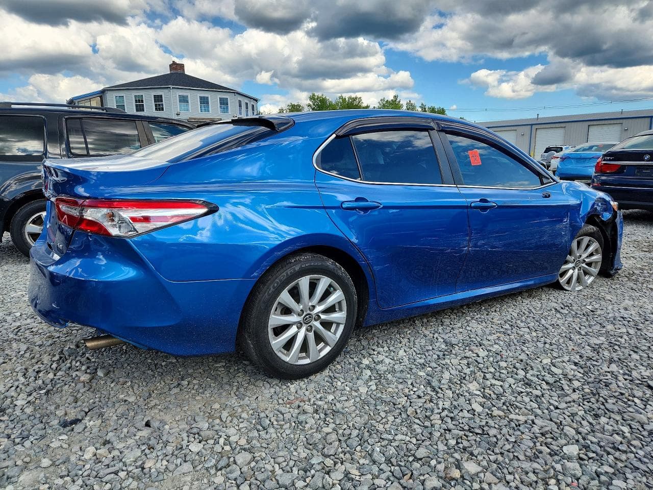2020 Toyota Camry Le - foto 3