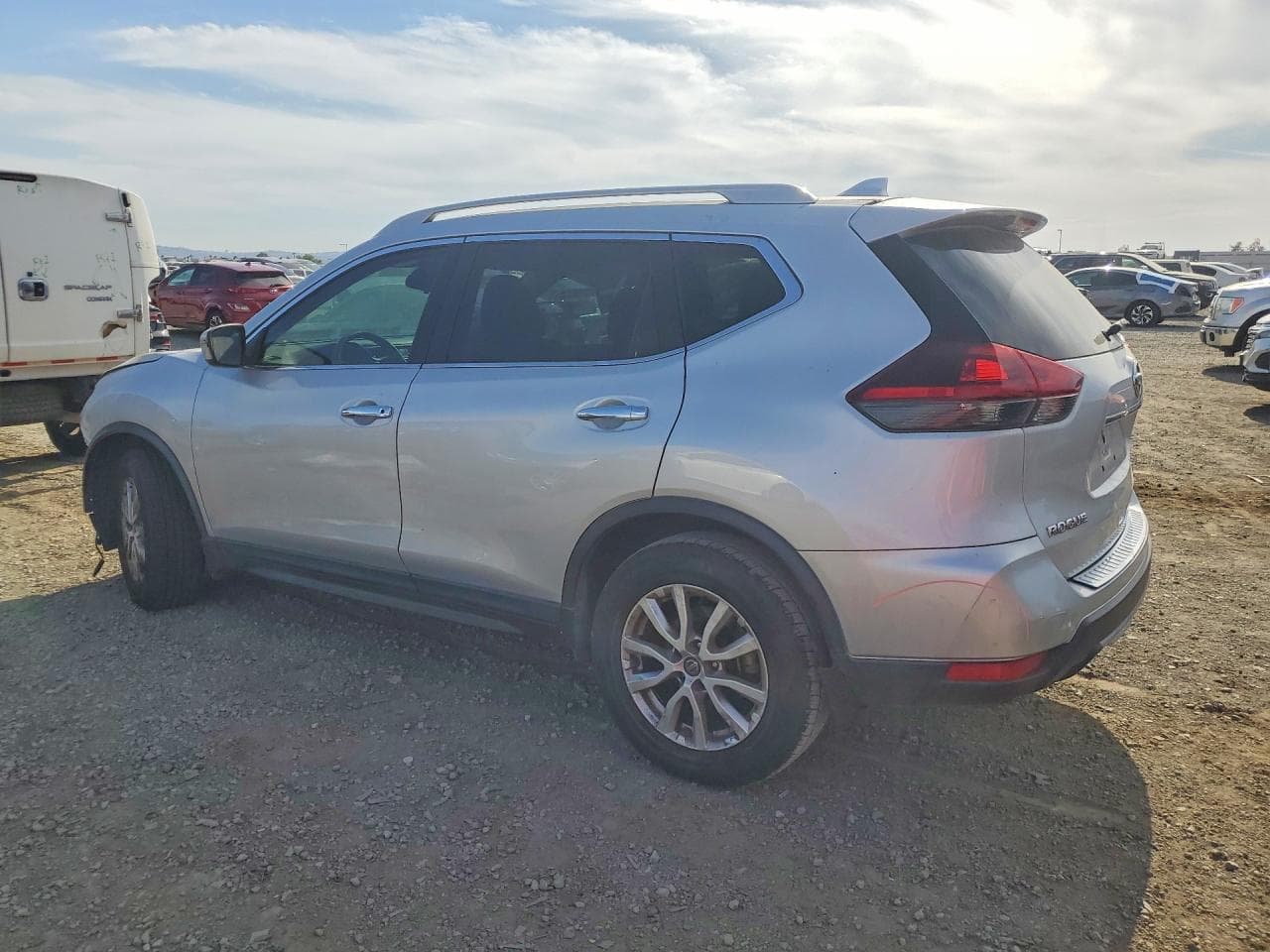 2019 Nissan Rogue S - foto 2