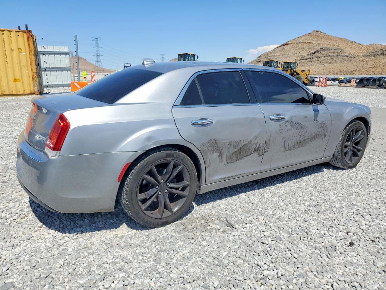 2016 Chrysler 300C - foto 3