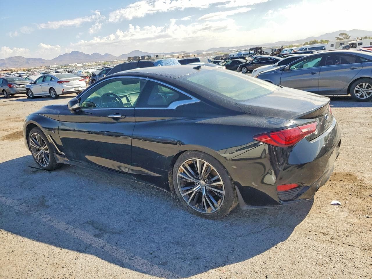 2017 Infiniti Q60 3.0T Premium - foto 2