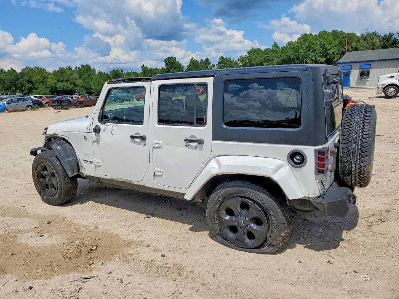 2015 Jeep Wrangler Unlimited Sahara - foto 2