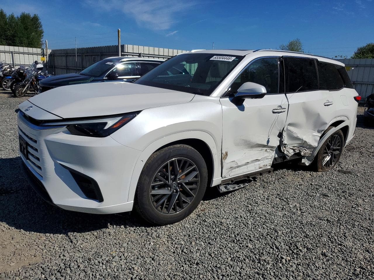 Lexus TX 2024 z USA