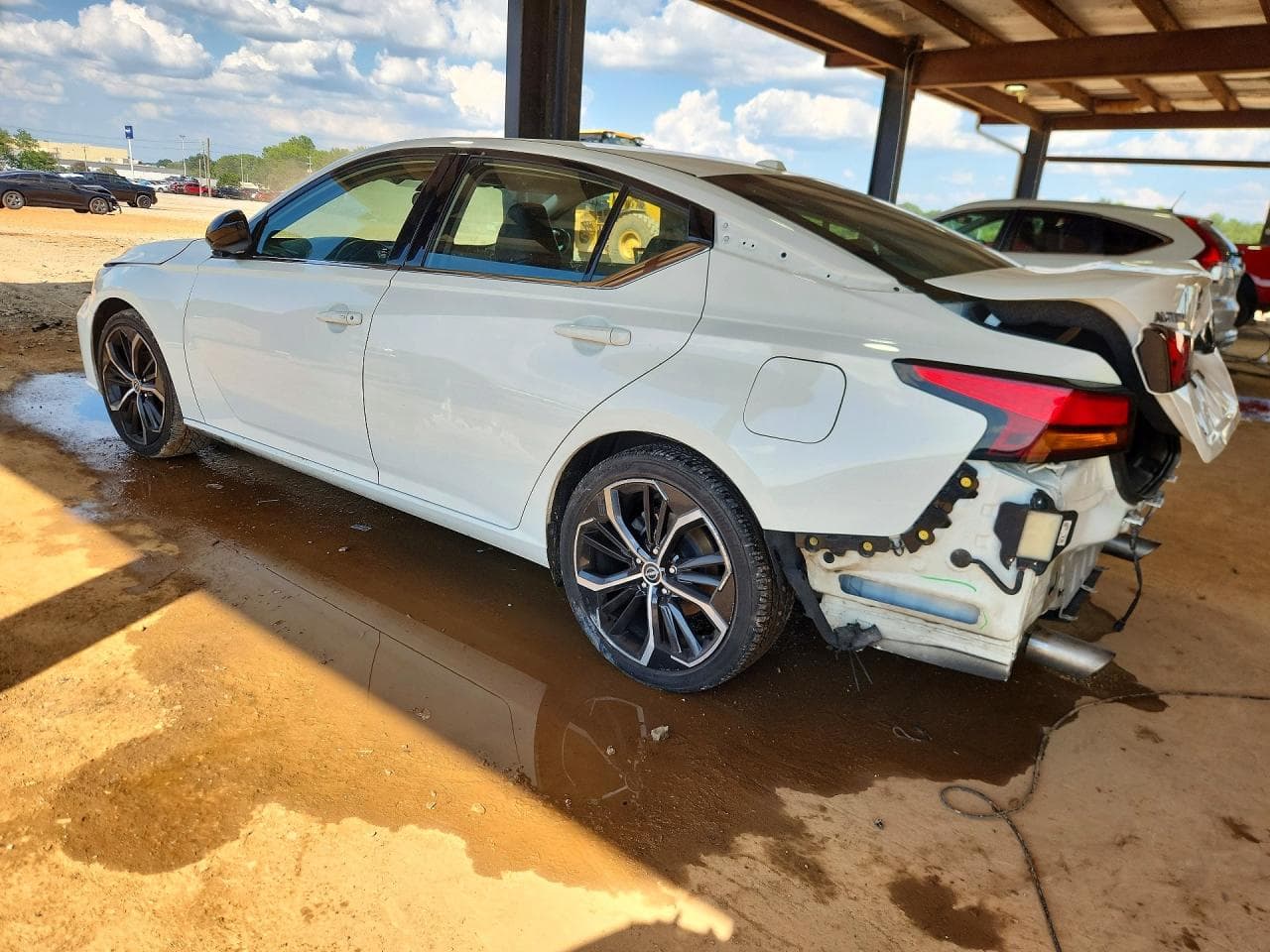 2023 Nissan Altima Sr - foto 2
