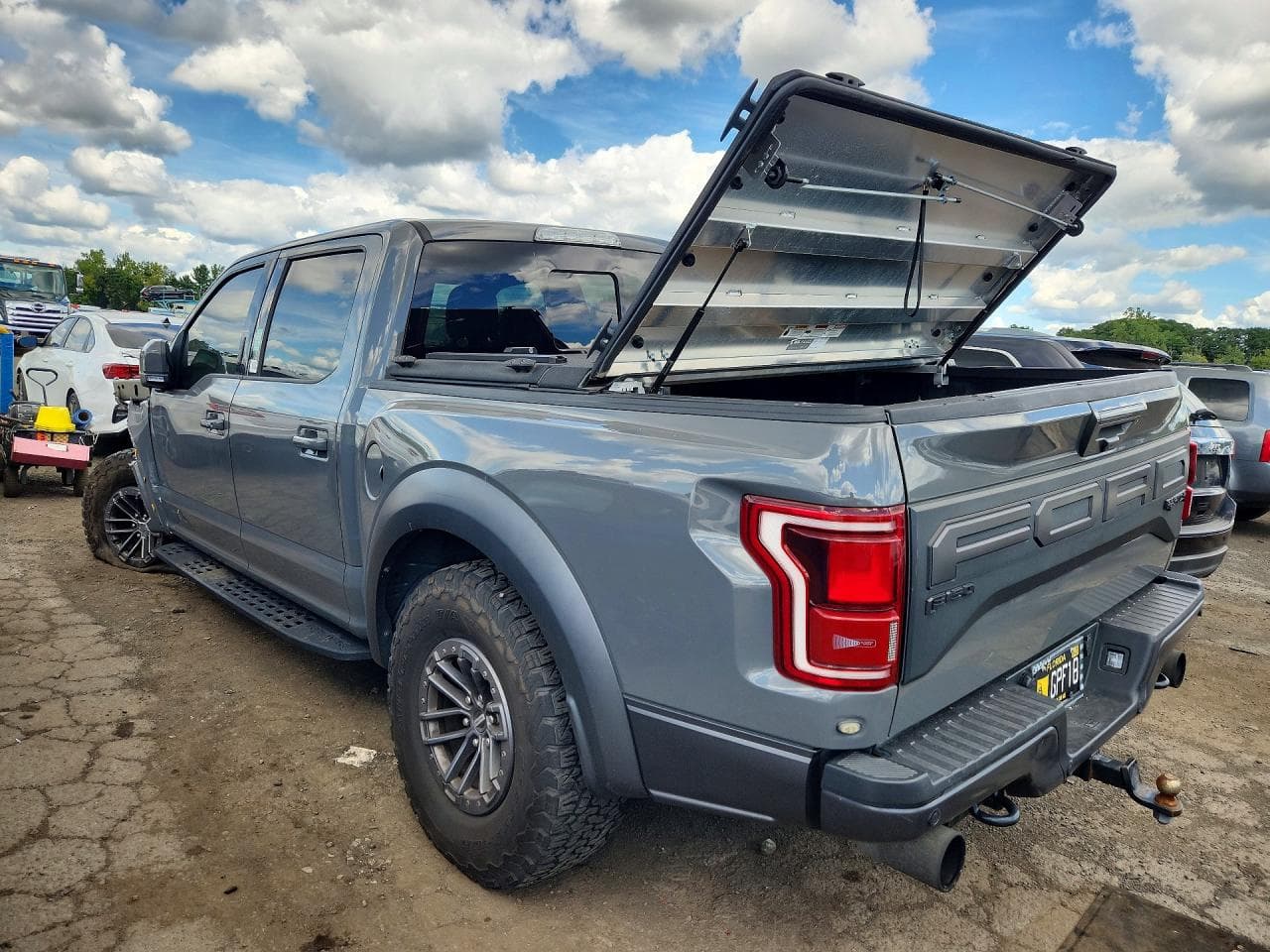 2020 Ford F150 Raptor - foto 2