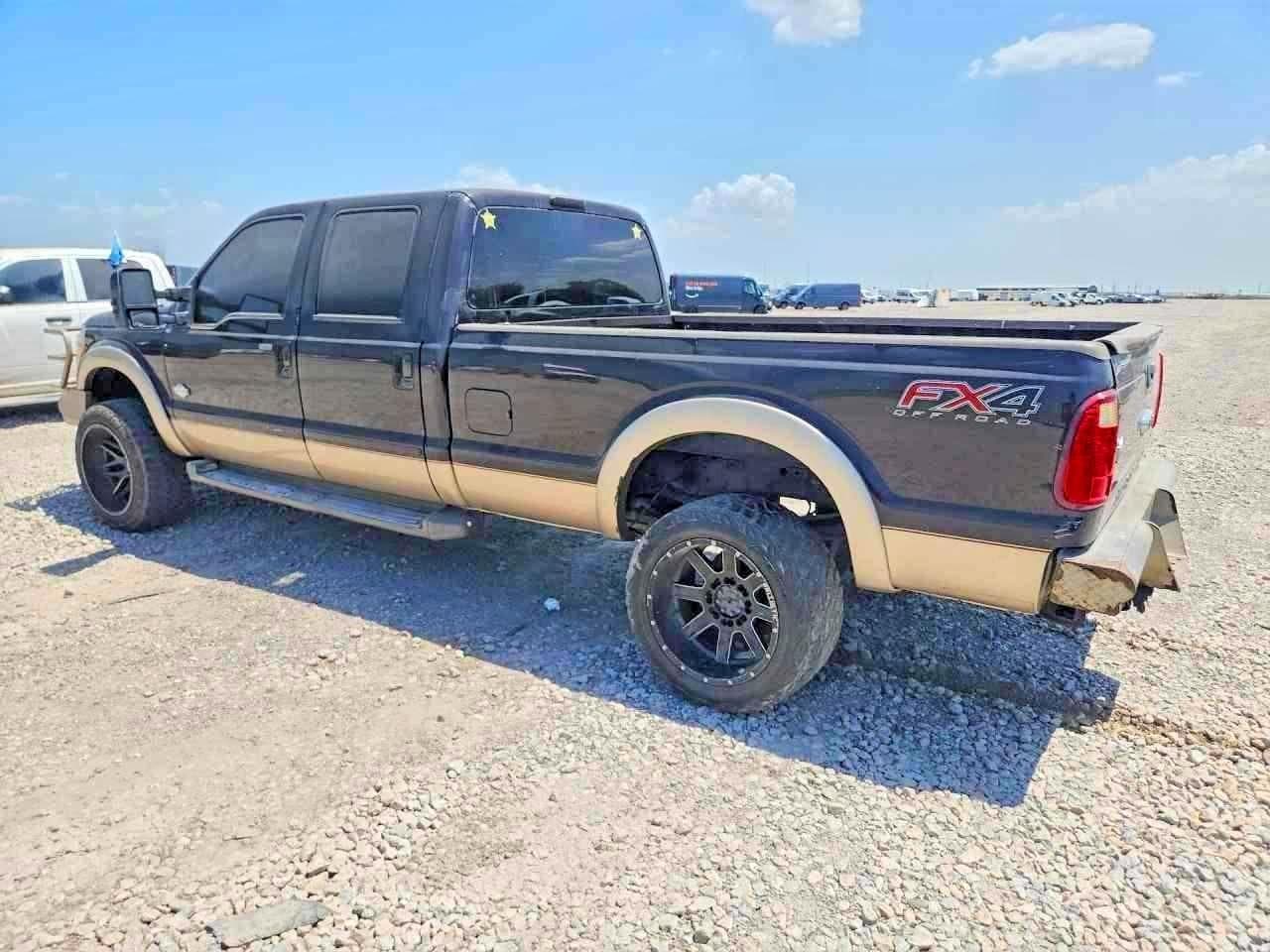 2013 Ford F350 Super Duty - foto 2
