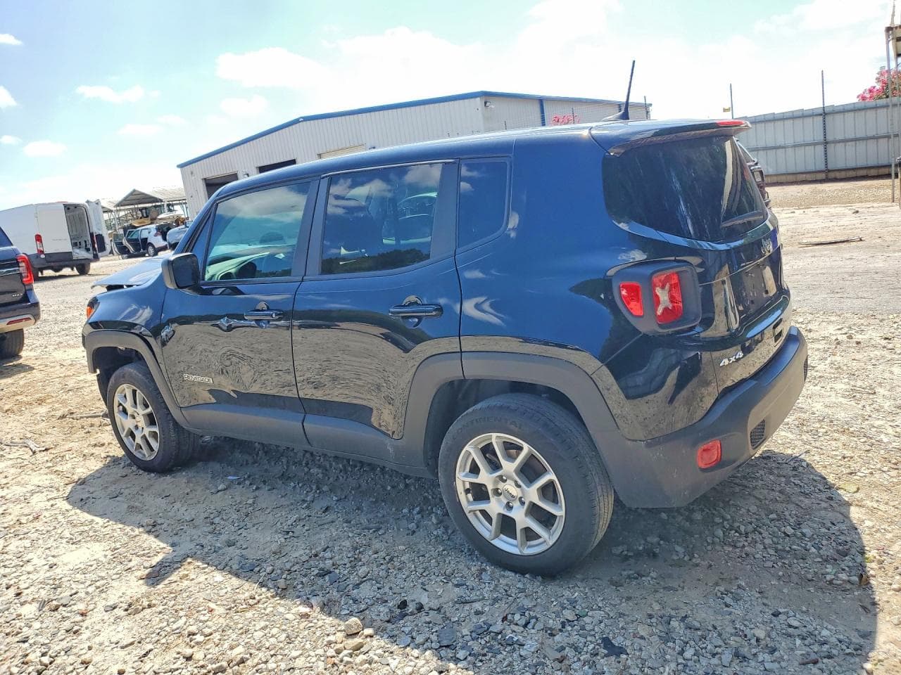 2023 Jeep Renegade Latitude - foto 2