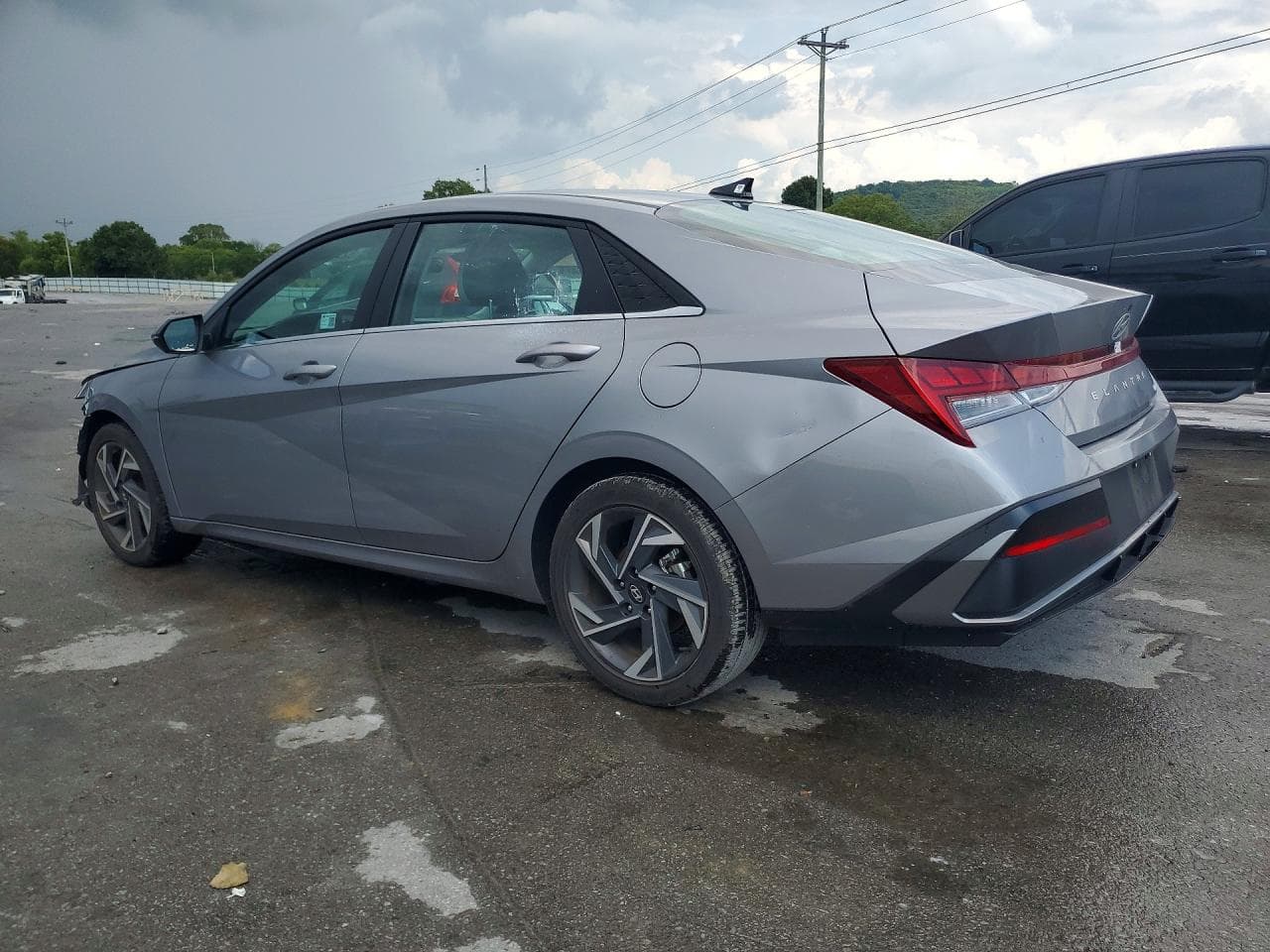 2025 Hyundai Elantra Limited - foto 2