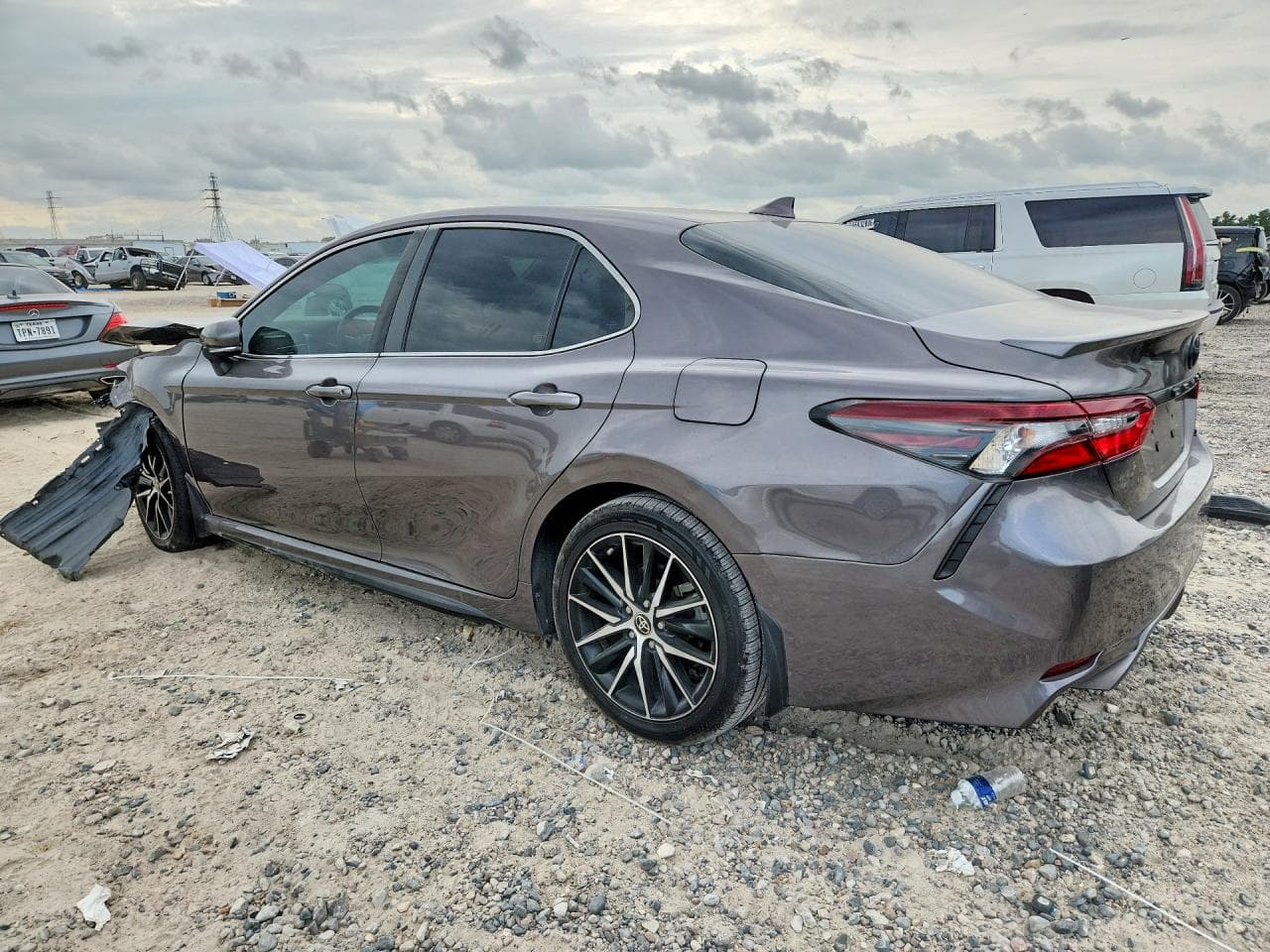 2023 Toyota Camry Se - foto 2