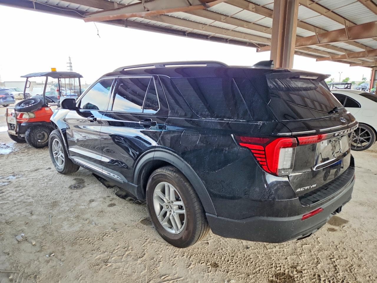 2025 Ford Explorer Active - foto 2