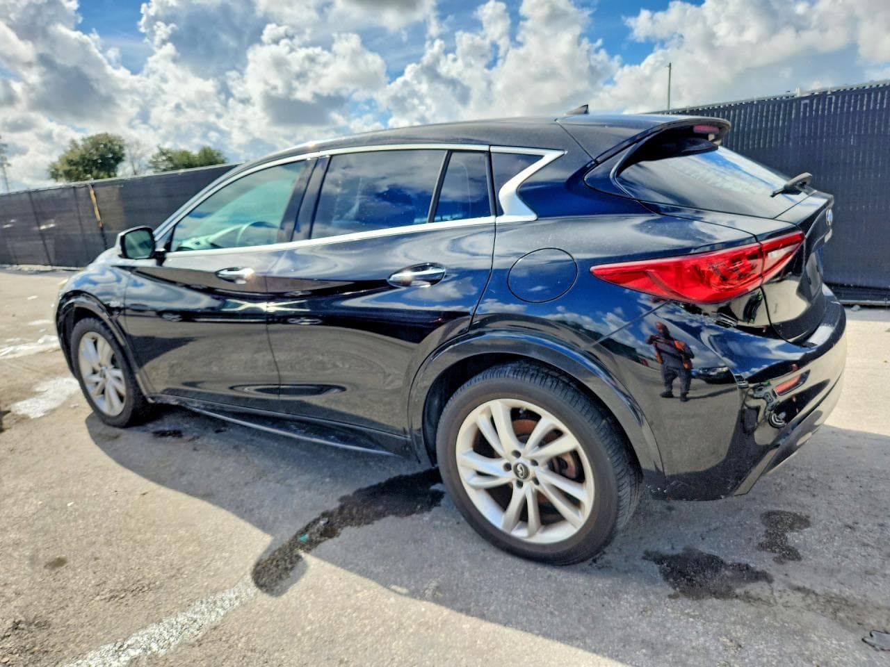 2017 Infiniti Qx30 Base - foto 2