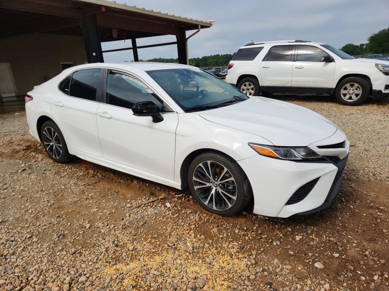 2020 Toyota Camry Se - foto 4