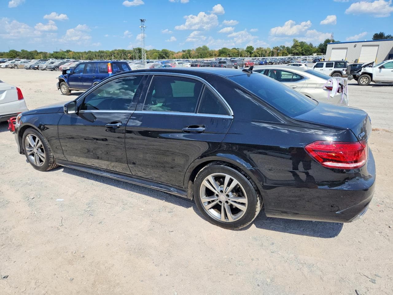 2016 Mercedes-Benz E 350 4Matic - foto 2