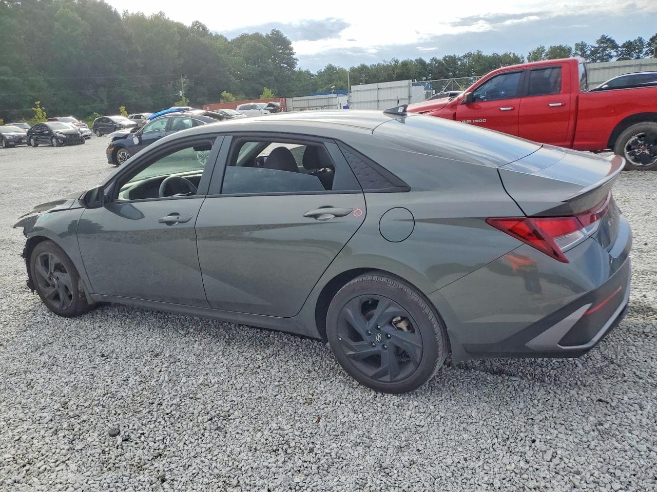 2026 Hyundai Elantra Sel Sport - foto 2