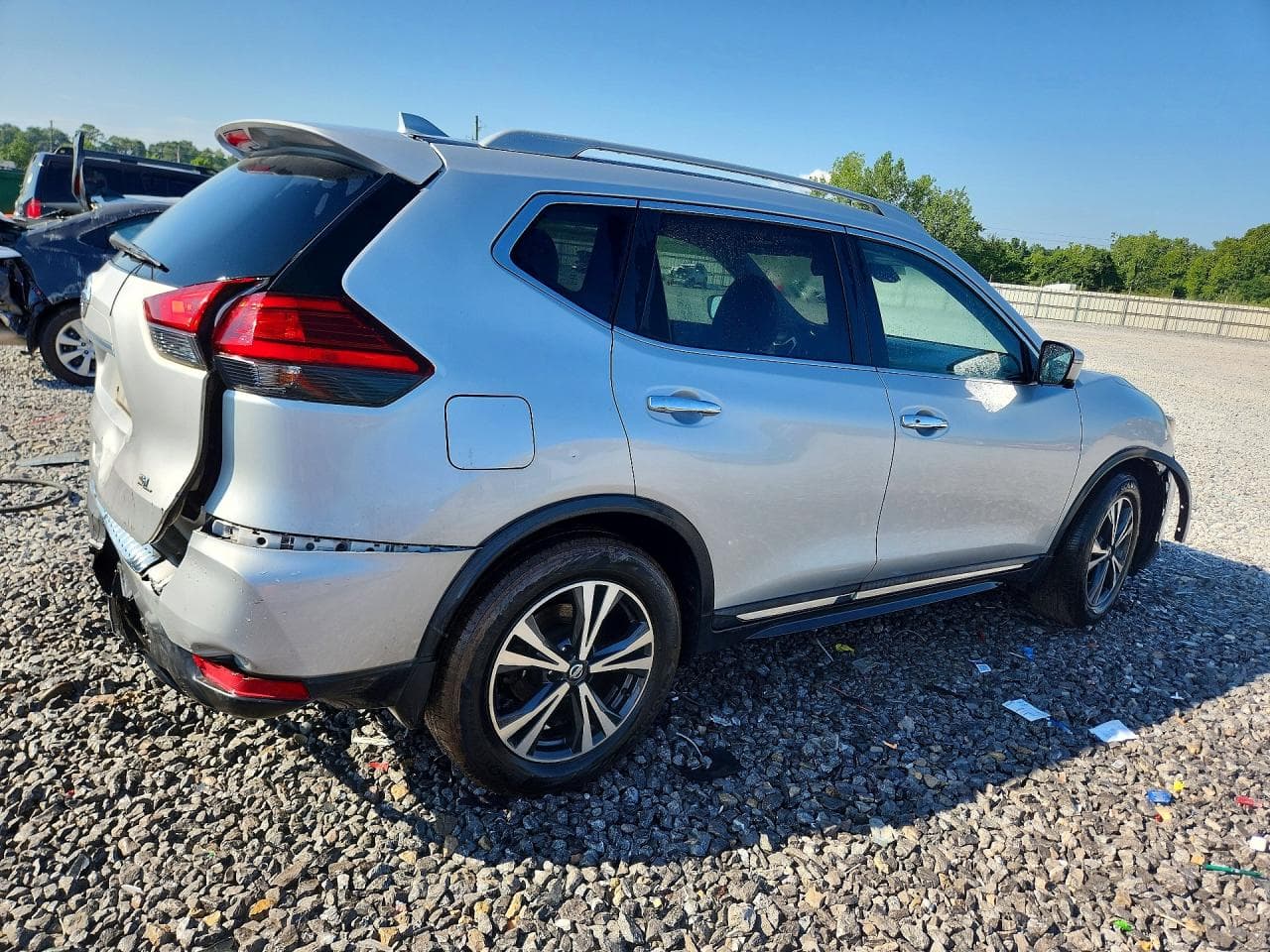 2017 Nissan Rogue Sl - foto 3
