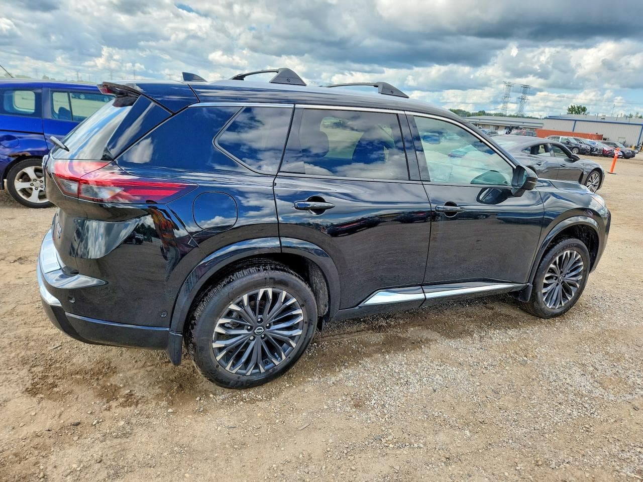 2026 Nissan Rogue Platinum - foto 3
