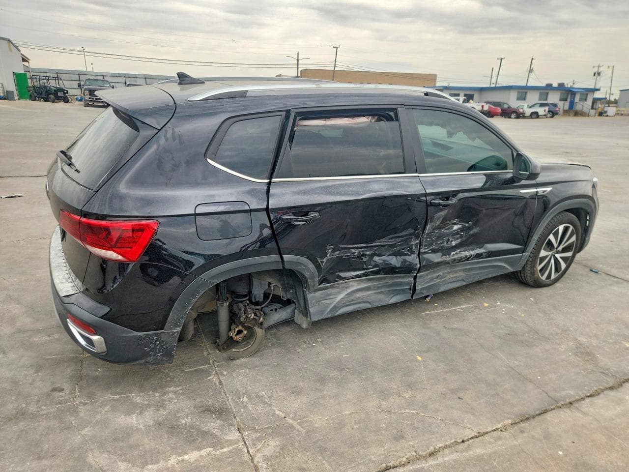2022 Volkswagen Taos Se - foto 3