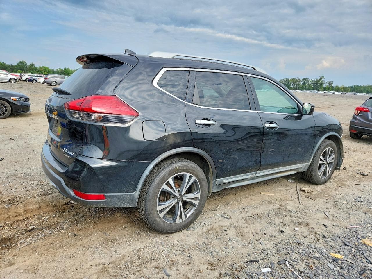 2017 Nissan Rogue Sl - foto 3