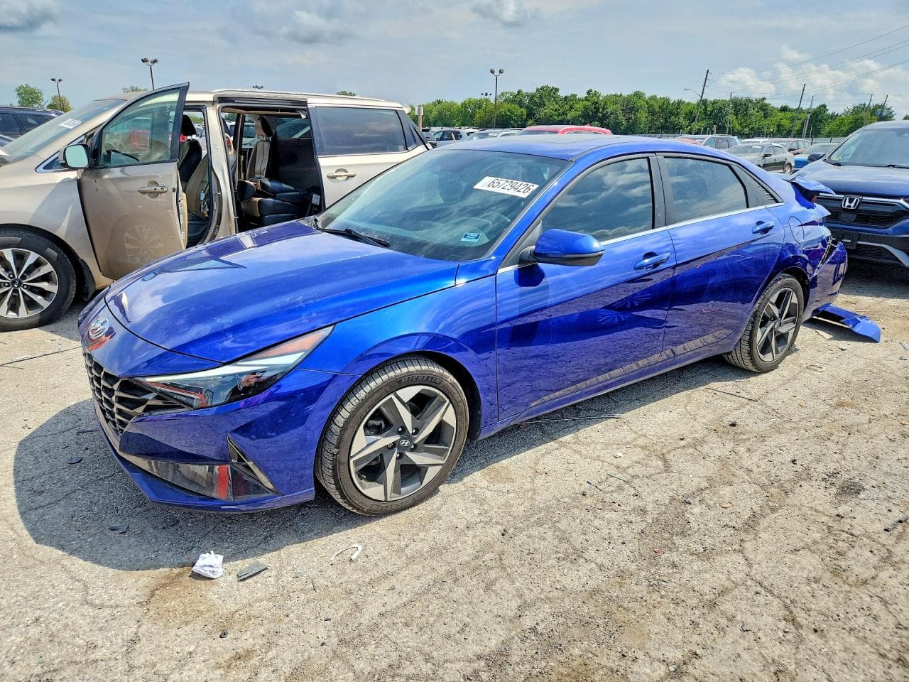 Hyundai Elantra 2023 z USA