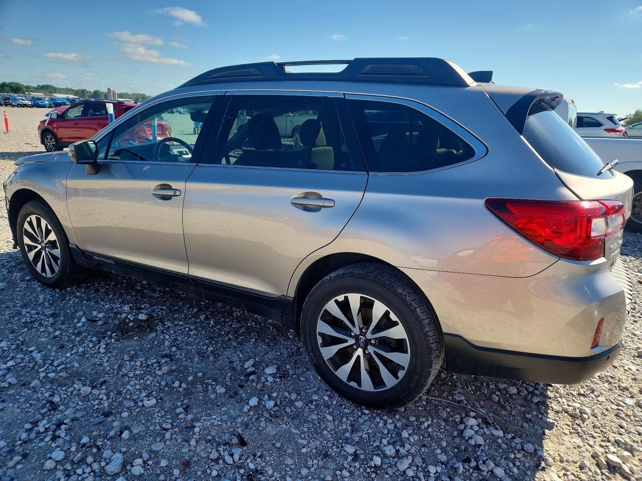 2017 Subaru Outback 3.6R Limited - foto 2