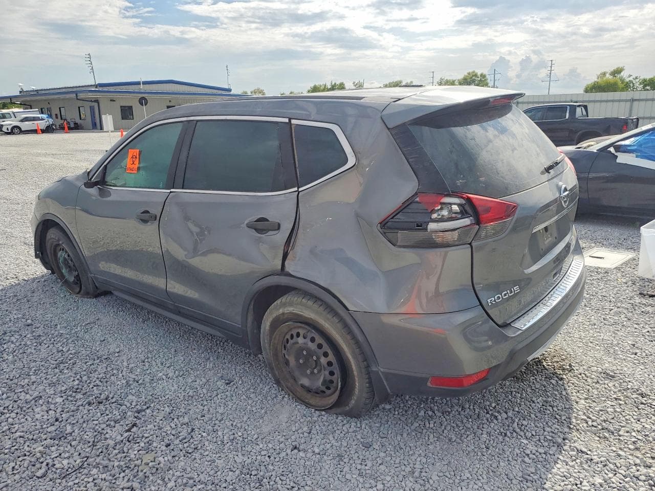 2018 Nissan Rogue S - foto 2