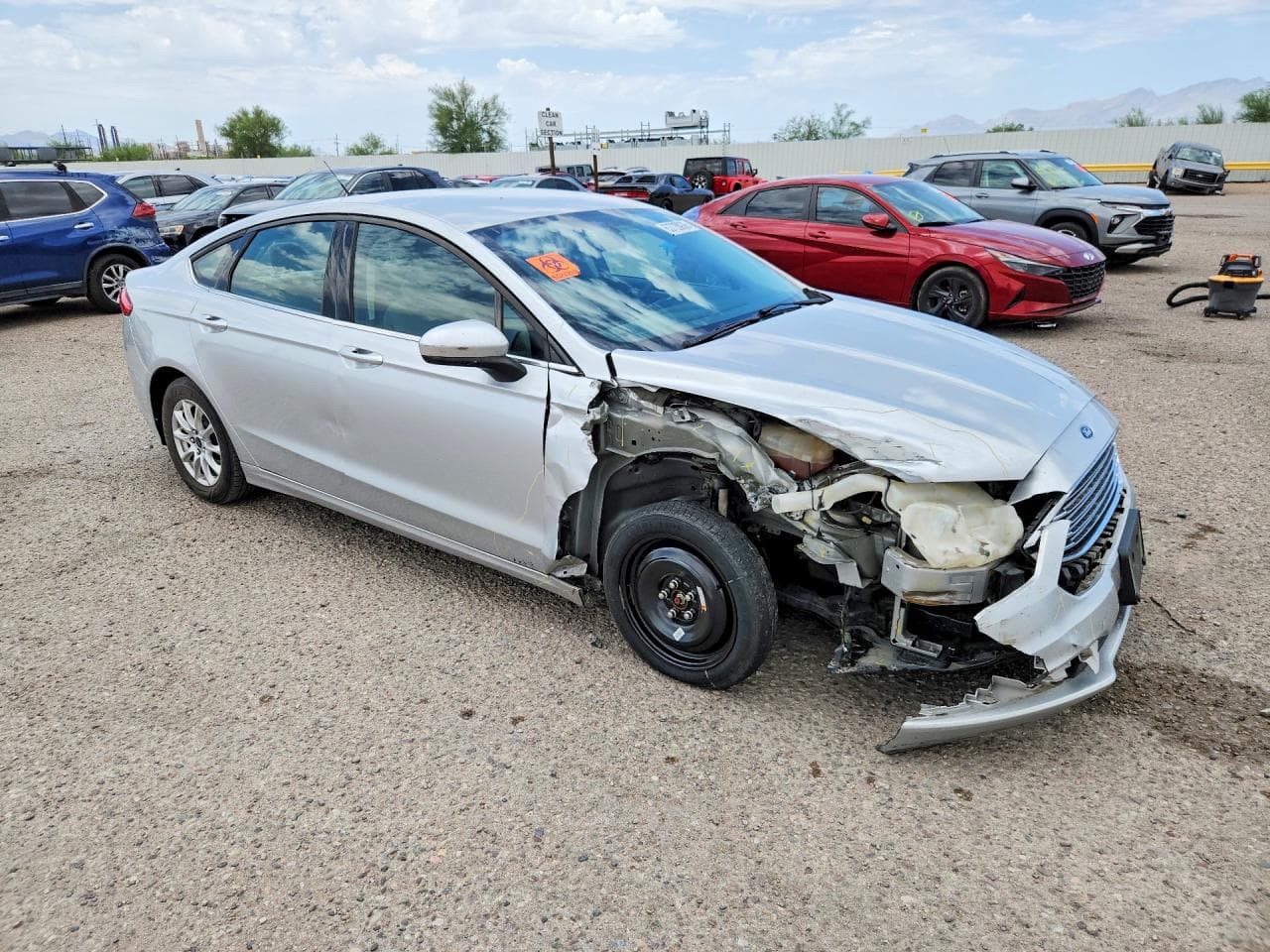 2017 Ford Fusion S - foto 4