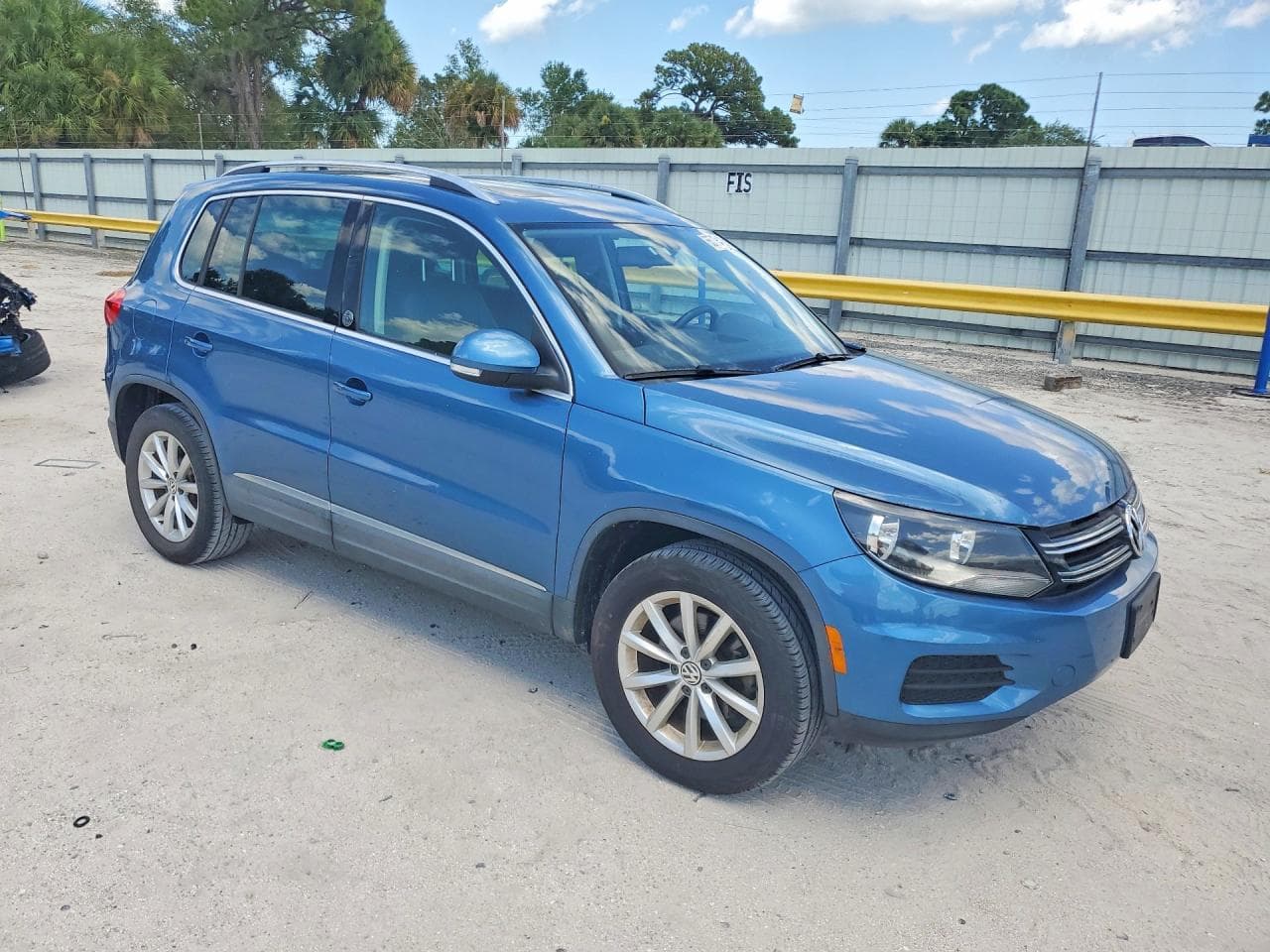 2017 Volkswagen Tiguan Wolfsburg - foto 4