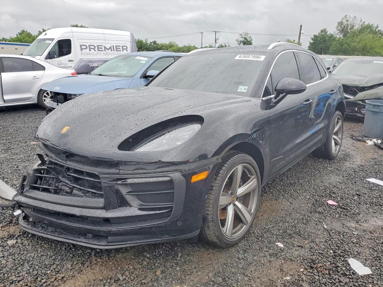 2026 Porsche Macan Base