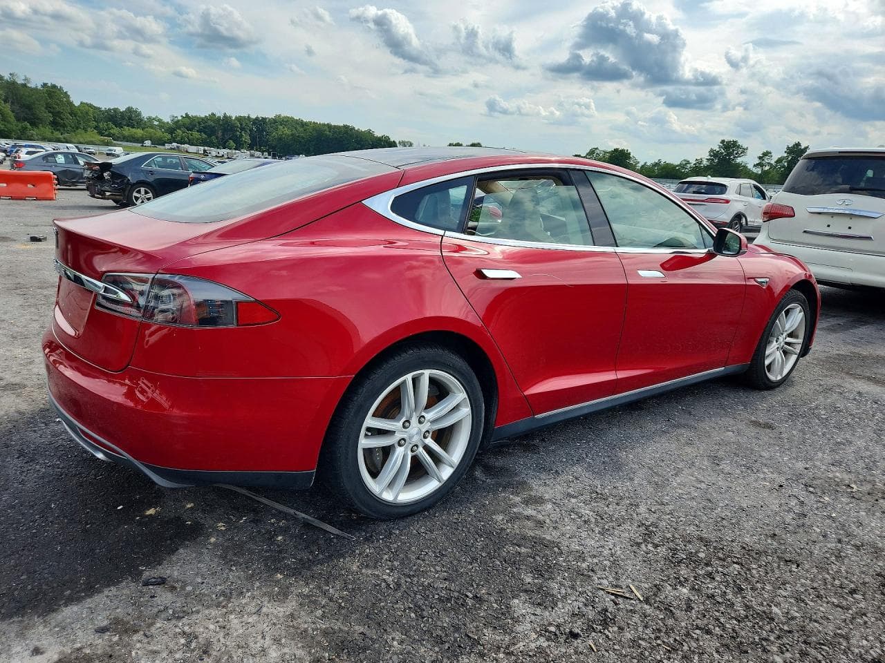 2014 Tesla Model S - foto 3