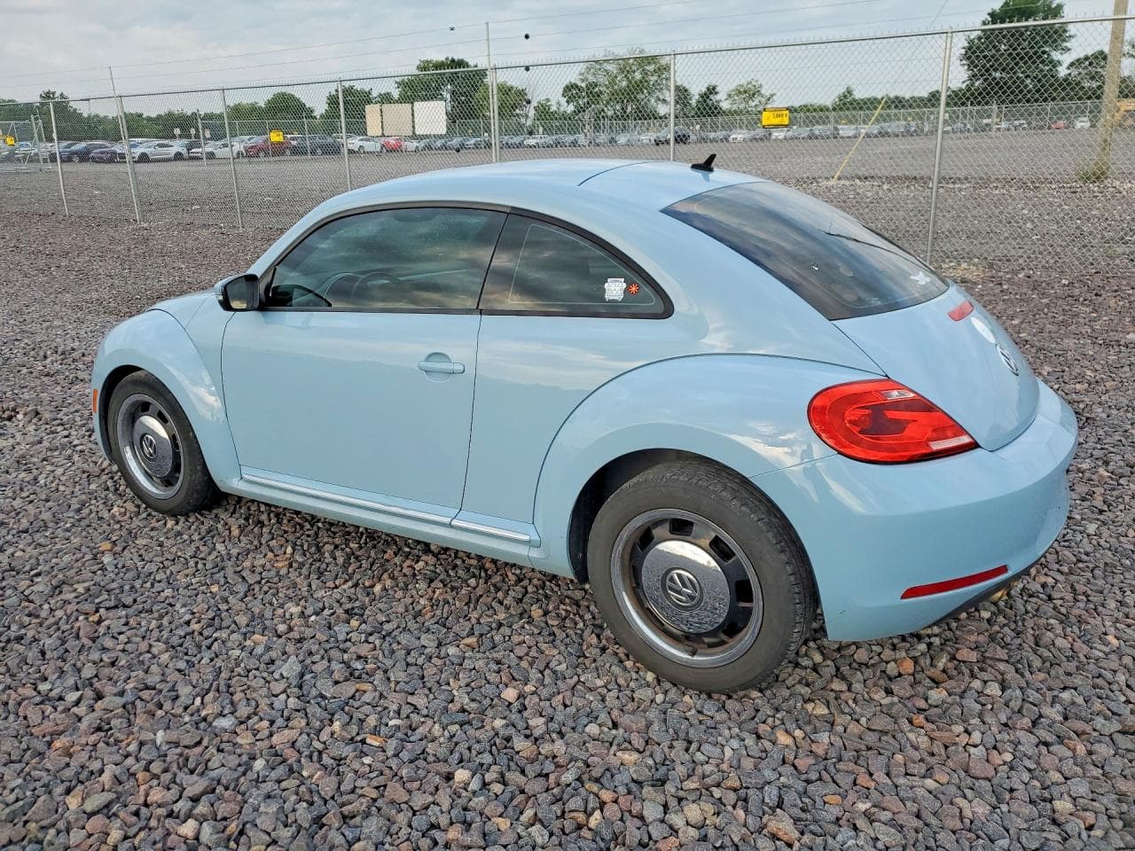 2012 Volkswagen Beetle - foto 2
