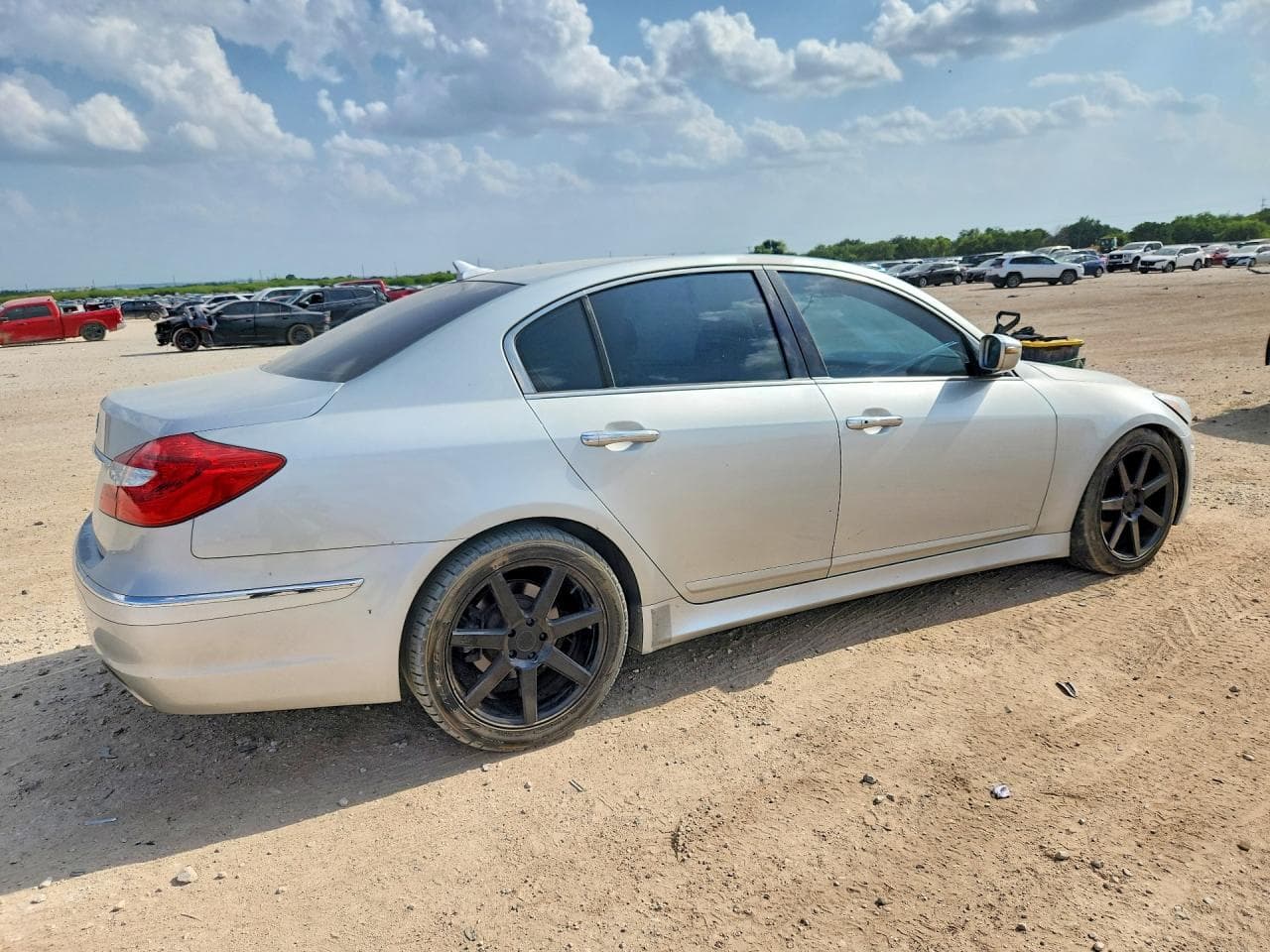 2013 Hyundai Genesis 3.8L - foto 3