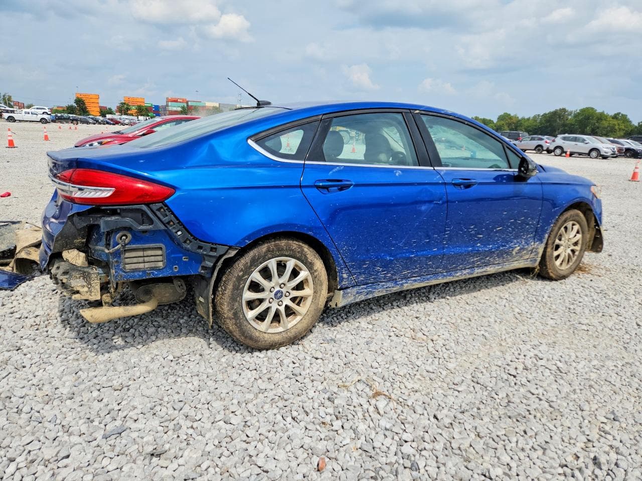 2017 Ford Fusion S - foto 3
