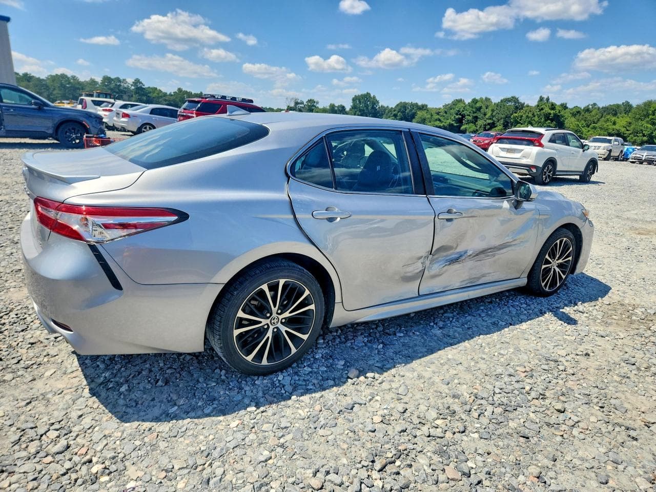 2020 Toyota Camry Se - foto 3
