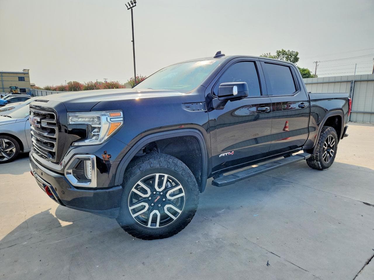 GMC Sierra 2020 z USA