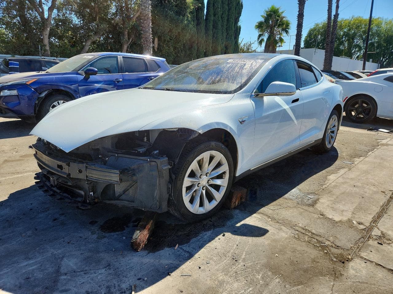 Tesla Model S 2016 z USA