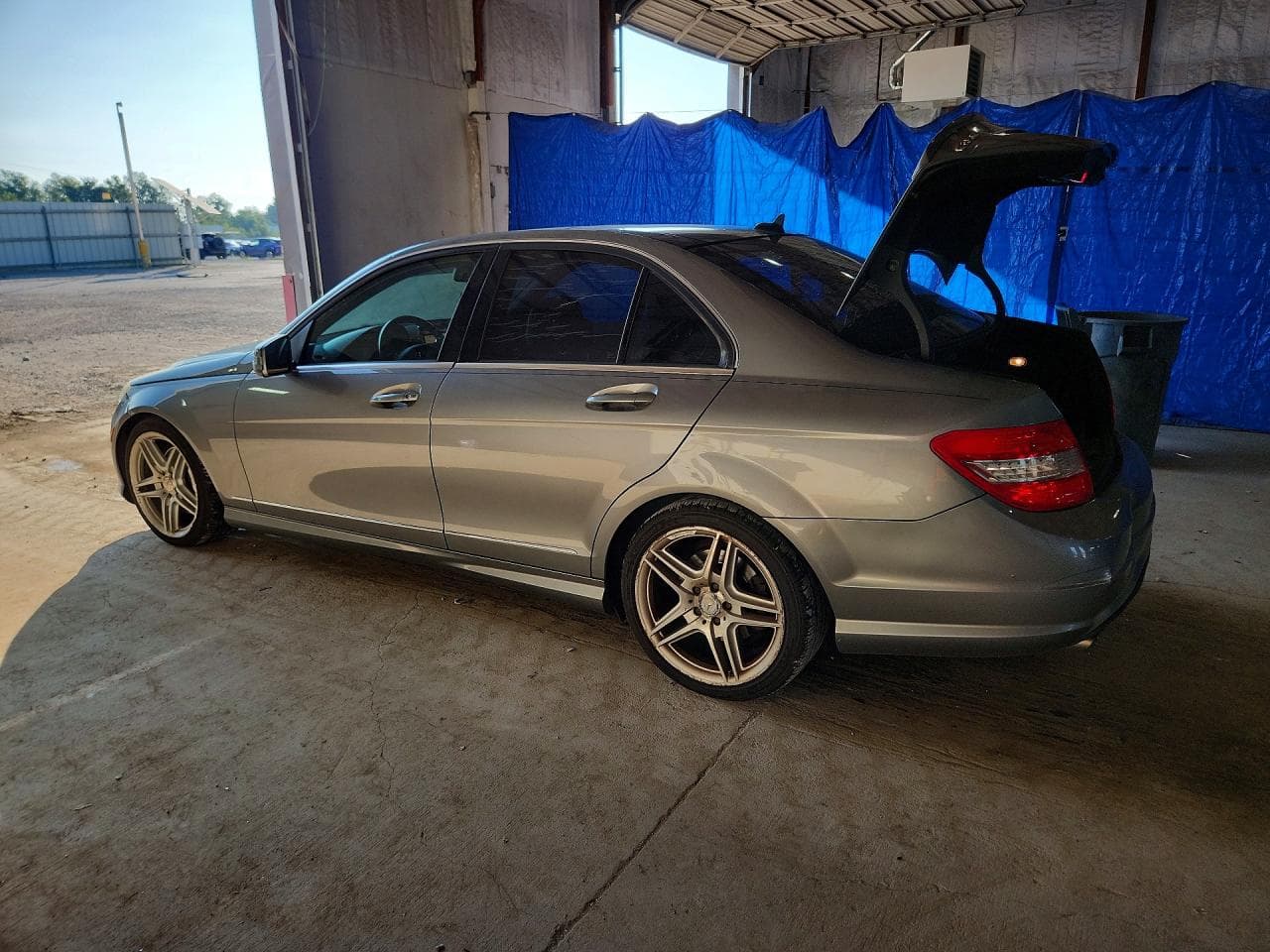 2011 Mercedes-Benz C 350 - foto 2