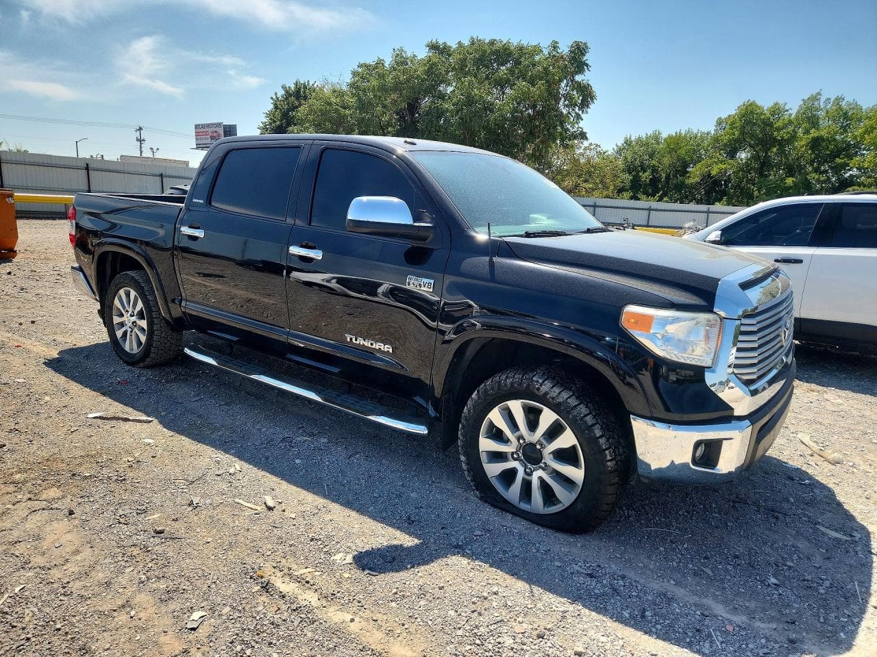 2017 Toyota Tundra - foto 4