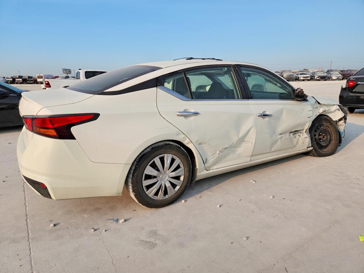 2023 Nissan Altima S - foto 3