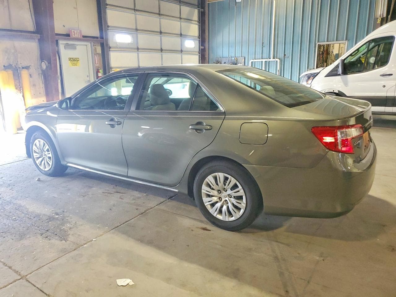 2012 Toyota Camry Le - foto 2