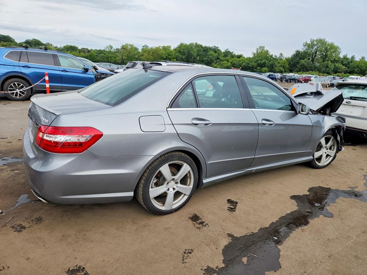 2011 Mercedes-Benz E 350 4Matic - foto 3