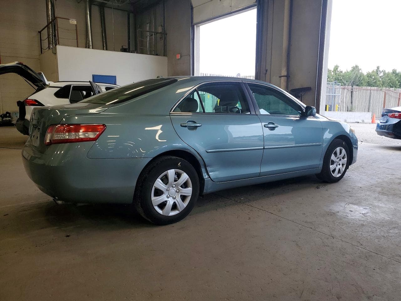 2010 Toyota Camry Le - foto 3