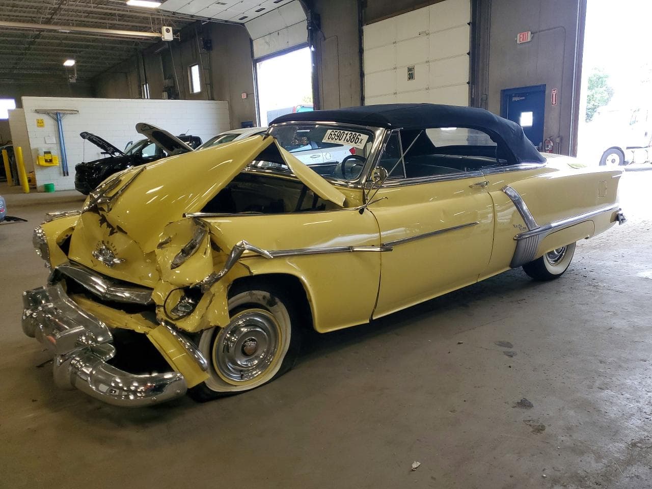 Oldsmobile Ninety-Eight 1952 z USA