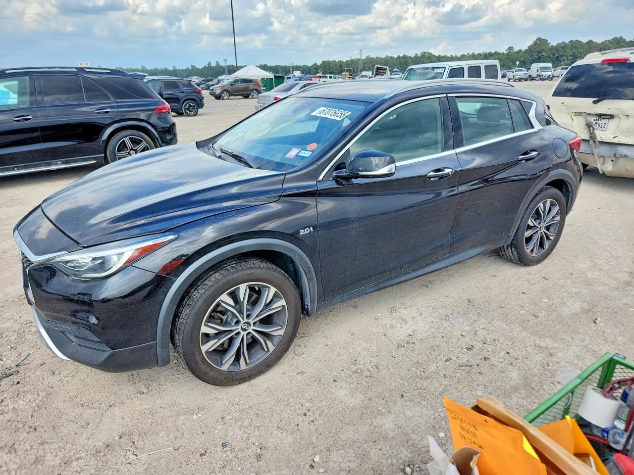 Infiniti QX30 2017 z USA