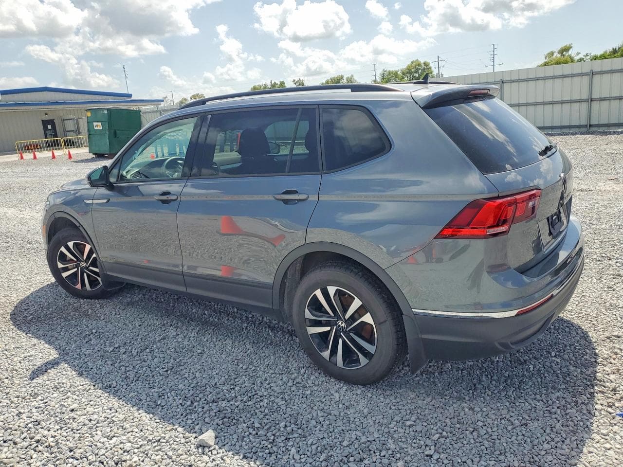 2024 Volkswagen Tiguan S - foto 2
