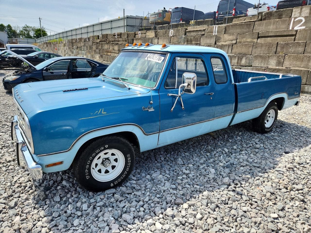 Dodge RAM 1975 z USA