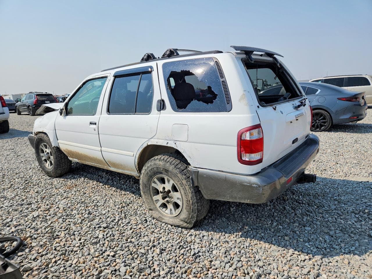 2000 Nissan Pathfinder Xe - foto 2